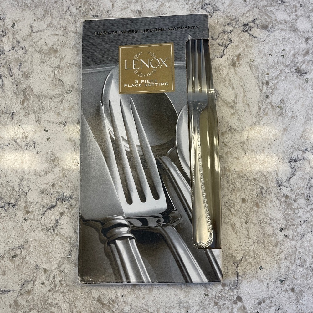 Lenox 5‎ Piece Place Setting - Vintage Jewel Frosted